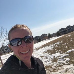 Meet your Posher, Leanne